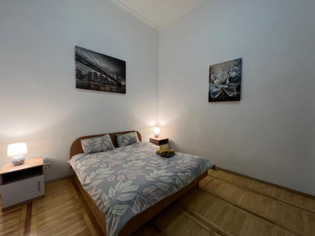 Apartment In The Historic Center Kijów Zewnętrze zdjęcie